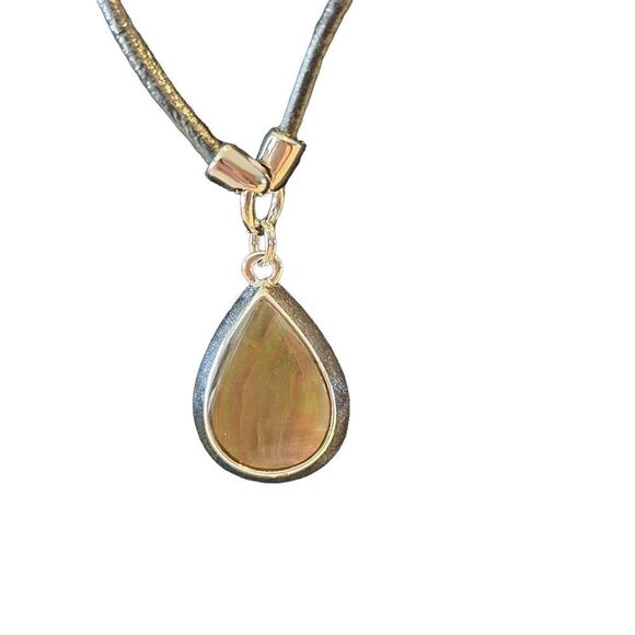 Lia Sophia De Orse Black & Silver Mother of Pearl Teardrop Necklace - Picture 1 of 4